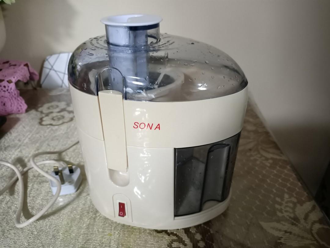 Juice Extractor (Category: Juicers, Blenders & Grinders) located in Singapore. Submitted by kedodol1 (Listing ID 267274397, Image 2). Description: Sona Juice Extractor. Used only 3 times, after that keep in the storeroom. Still in good working condition. Self-collect at Bukit Batok..