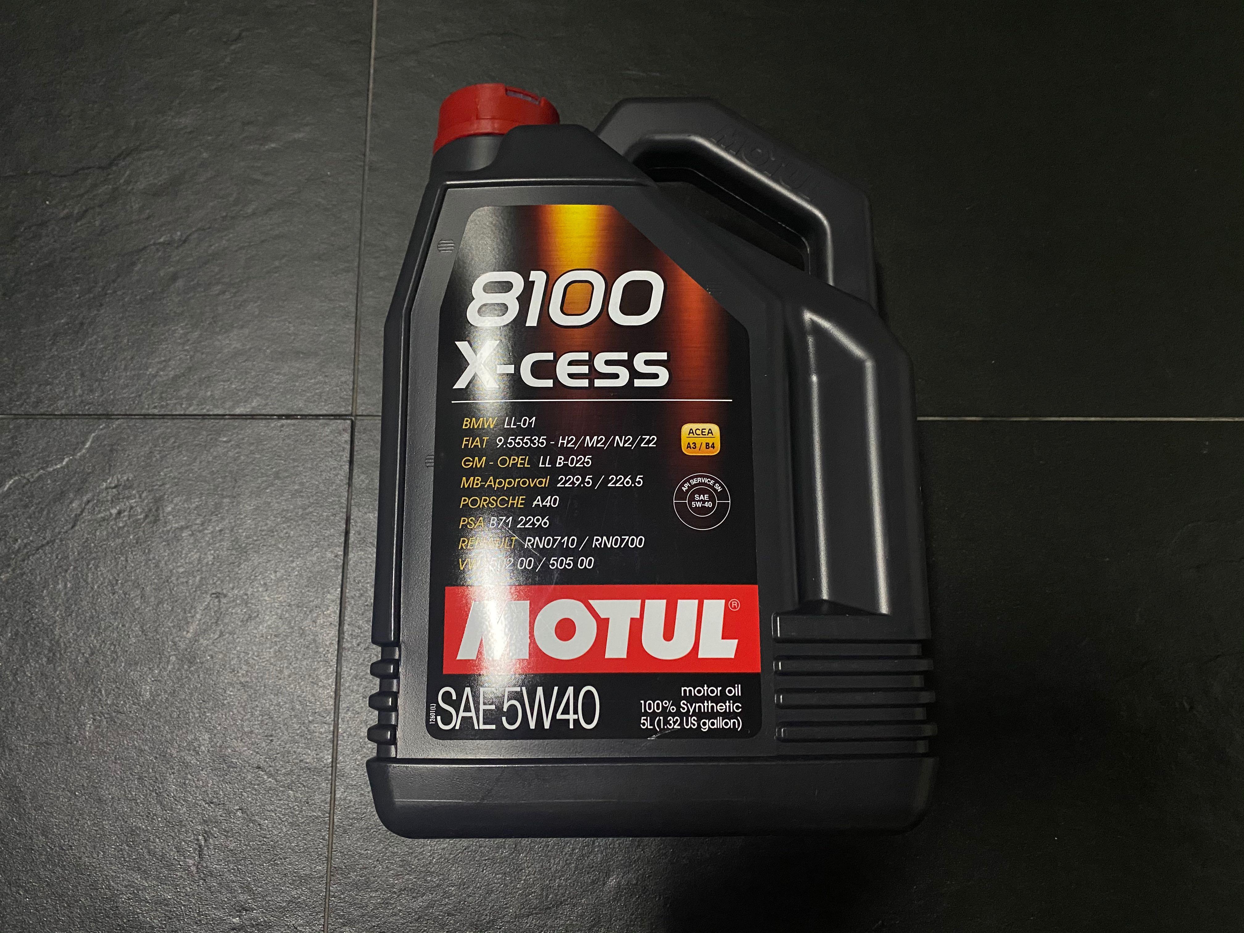 AUDI Volkswagen 1.4T FSI MK5 MK6 JETTA GOLF MOTUL X8100 OIL 5L 5W40 5W-40 BATCH 2022 10000KM SERVICE (Category: Car Workshops & Services) located in Singapore. Submitted by leexihong (Listing ID 267287100, Image 2). Description: 1x ORIGINAL OIL FILTER 03C115561H 1x 5L MOTUL X8100 5W40 Formulation is perfect balance between outstanding lubrication (high HTHS) and fuel economy improvements inherent to viscosity grade. Exceptional lubricant allowing