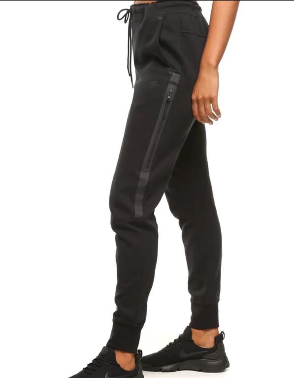 womens black nike tech fleece pants