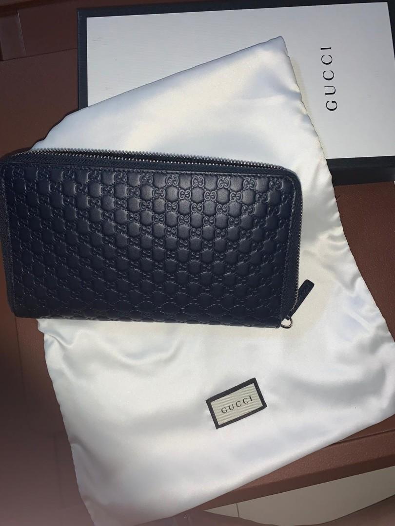 gucci travel wallet