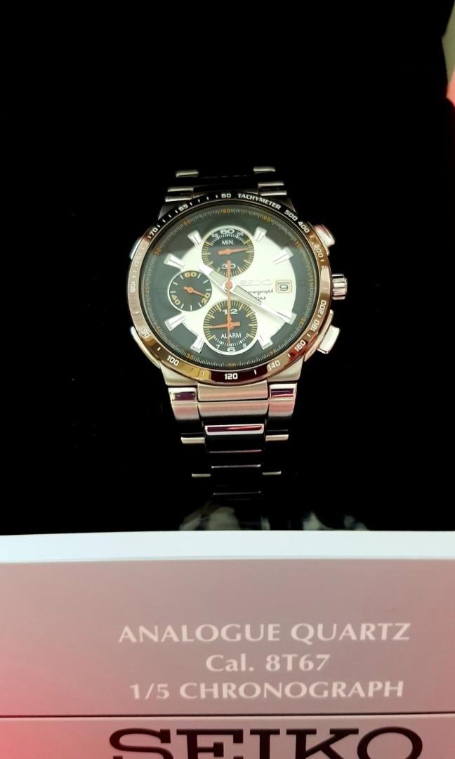 Seiko Analogue Quarts (Category: Luxury Watches) located in Paranaque City. Submitted by jag_1028 (Listing ID 267201222, Image 2). Description: Seiko Analogue Quarts Cal.8T67 1/5 Chronograph Mint condition Used 2x only Bought in Singapore With official receipt as proof..