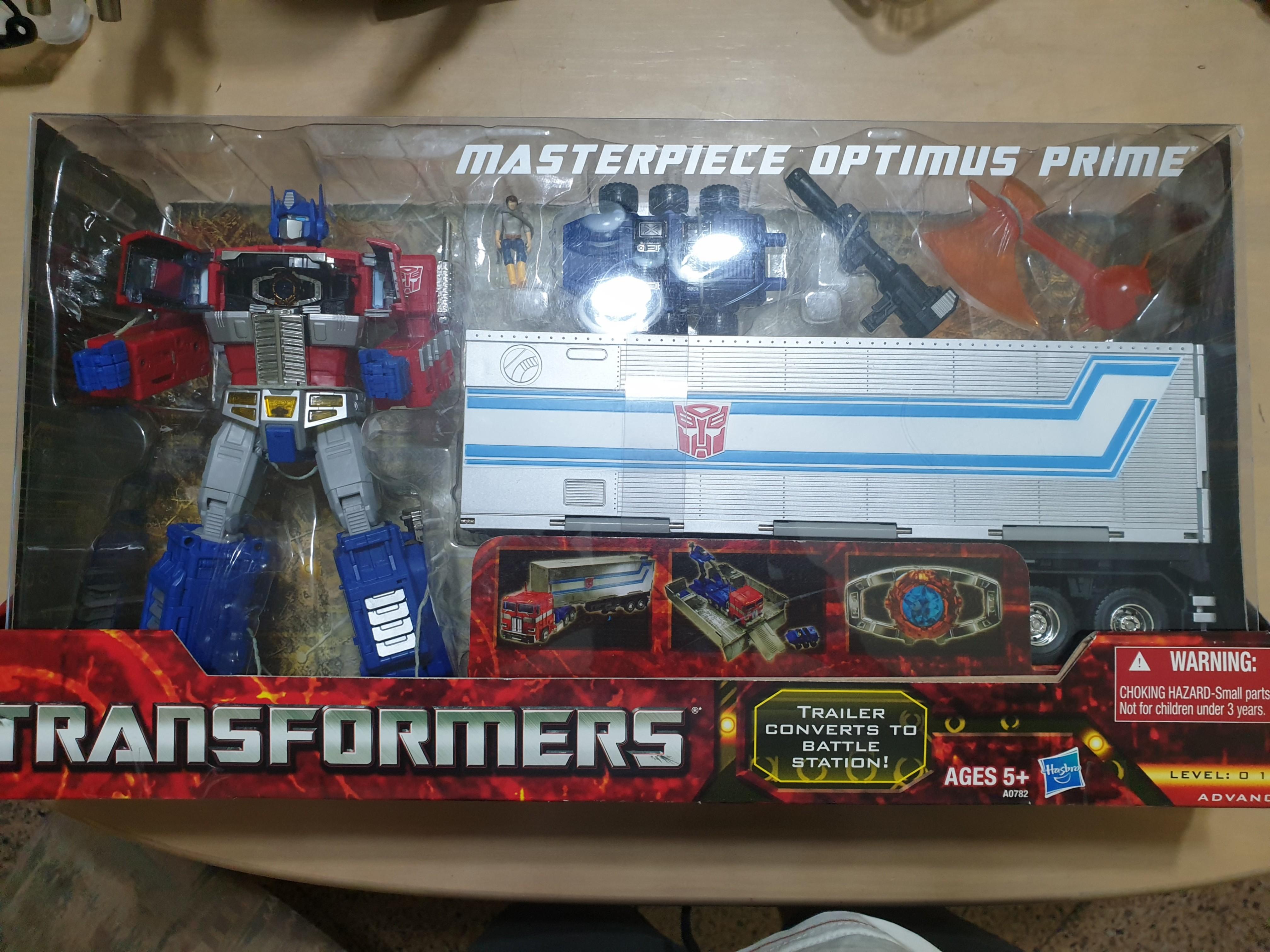 Hasbro transformers mp 10 optimus deals prime toys r us exclusive