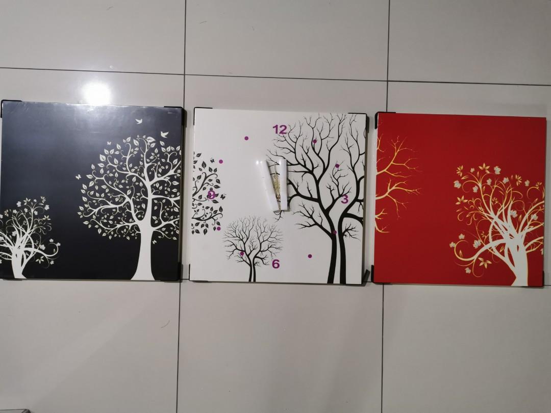 Poster clock (Category: Clocks) located in Ipoh. Submitted by jasminecg (Listing ID 267189921, Image 1). Description: included postage Price negotiable.
