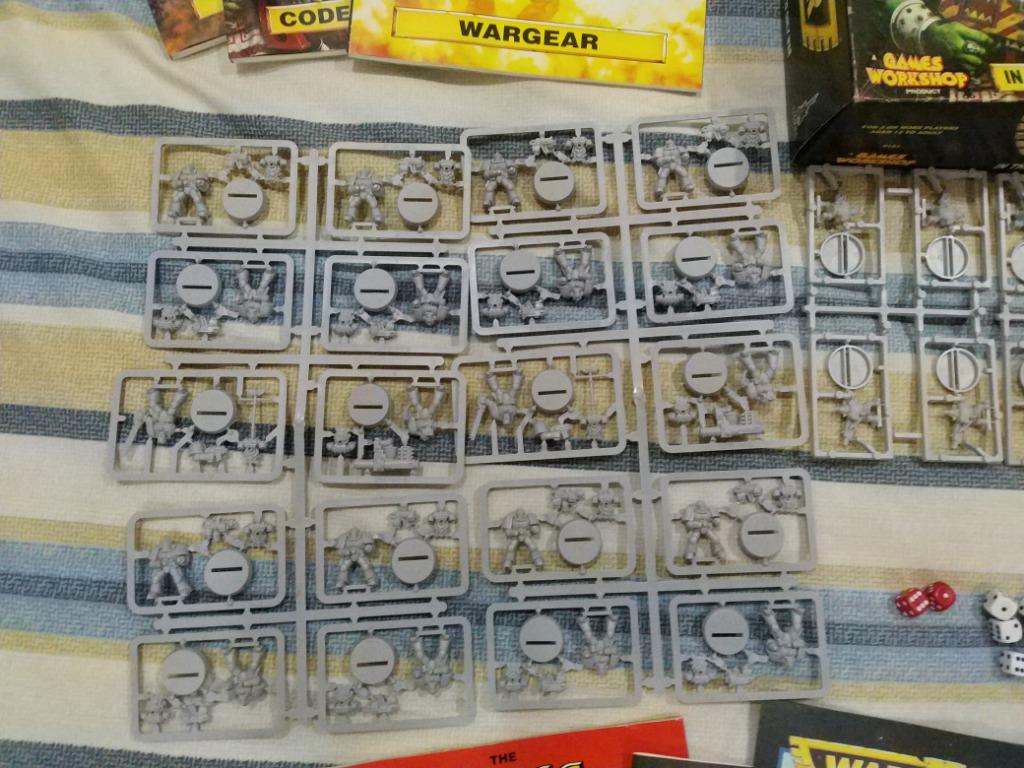 Warhammer 40K Boxed Set + Dark Millennium Addon Boxed Set, Hobbies ...