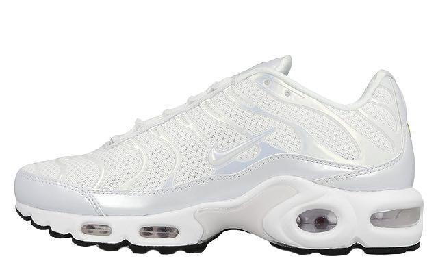white tns