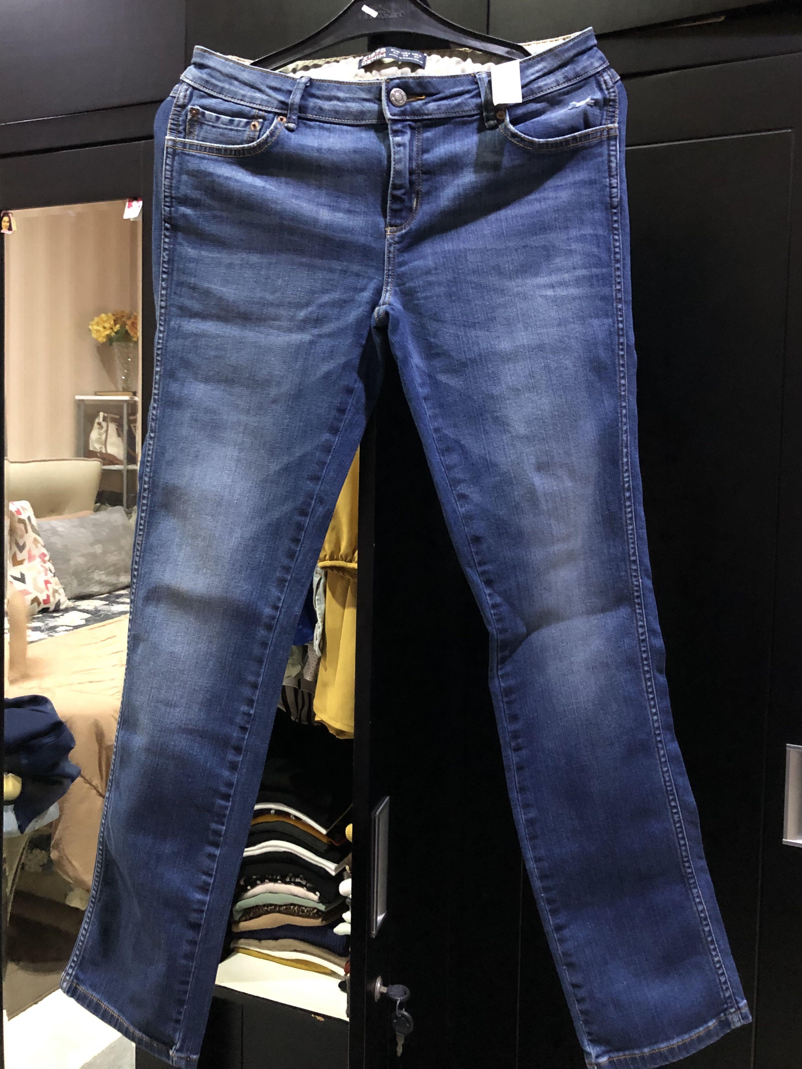 ZARA Jeans (size EUR 40), Fesyen Wanita 