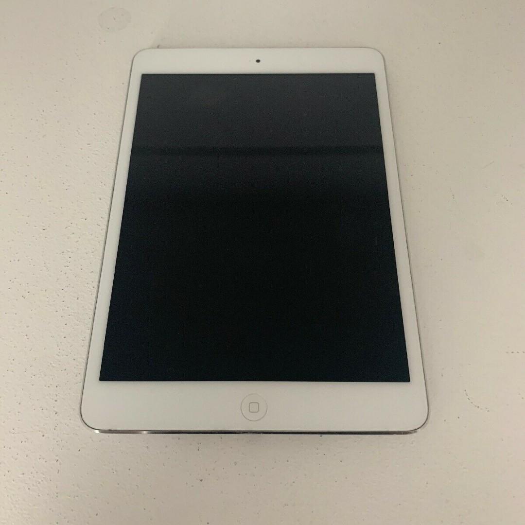 Apple Ipad Mini 2 32gb Wi Fi 7 9inches Silver Read Description Mobile Phones Tablets Tablets On Carousell