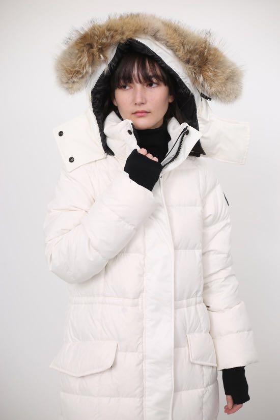 Canada Goose Lunenburg white parka size M Women s Fashion Clothes on Carousell