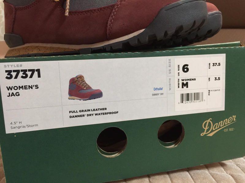 Danner （分類：靴）位於 Hong Kong。 由 sharonpig 提交（商品編號 267371269，圖片 4）。簡介： Danner women’s jag hiking boots 全新 $1000。
