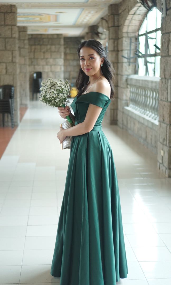 Emerald green gown for rent clearance