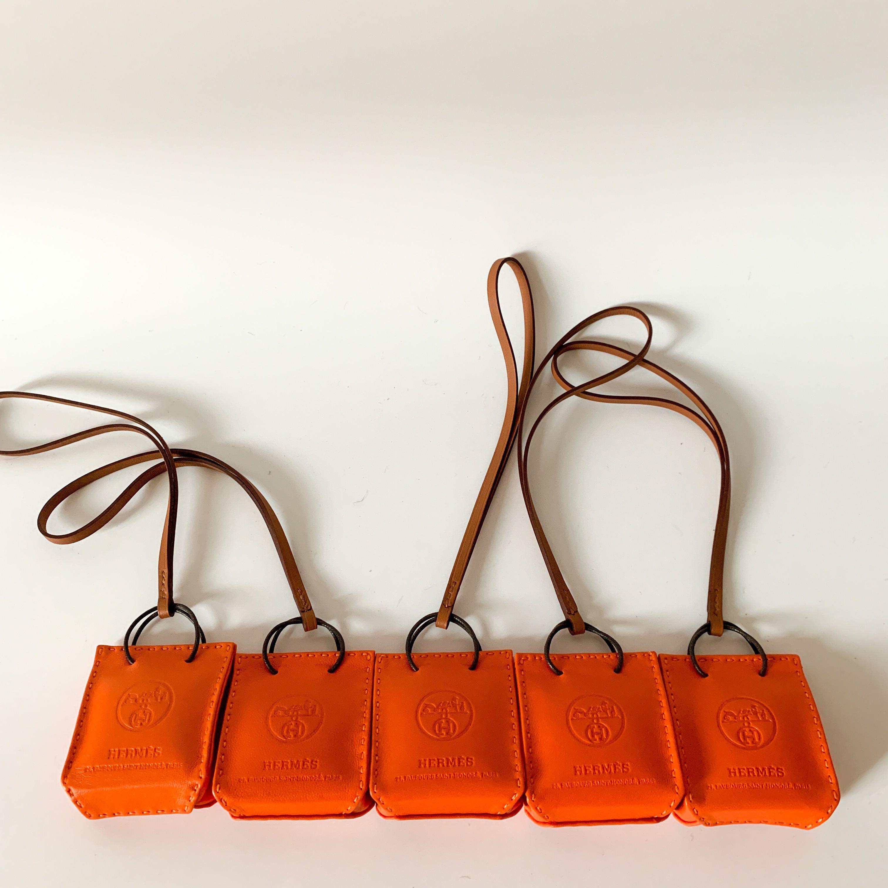 Hermes paper outlet bag charm