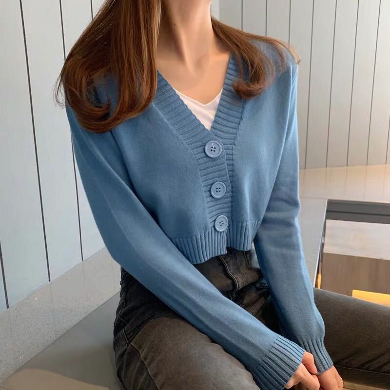 🍑INSTOCK Knitted Korean Ulzzang Cropped Cardigan Outerwear, Women's  Fashion, Coats, Jackets and Outerwear on Carousell