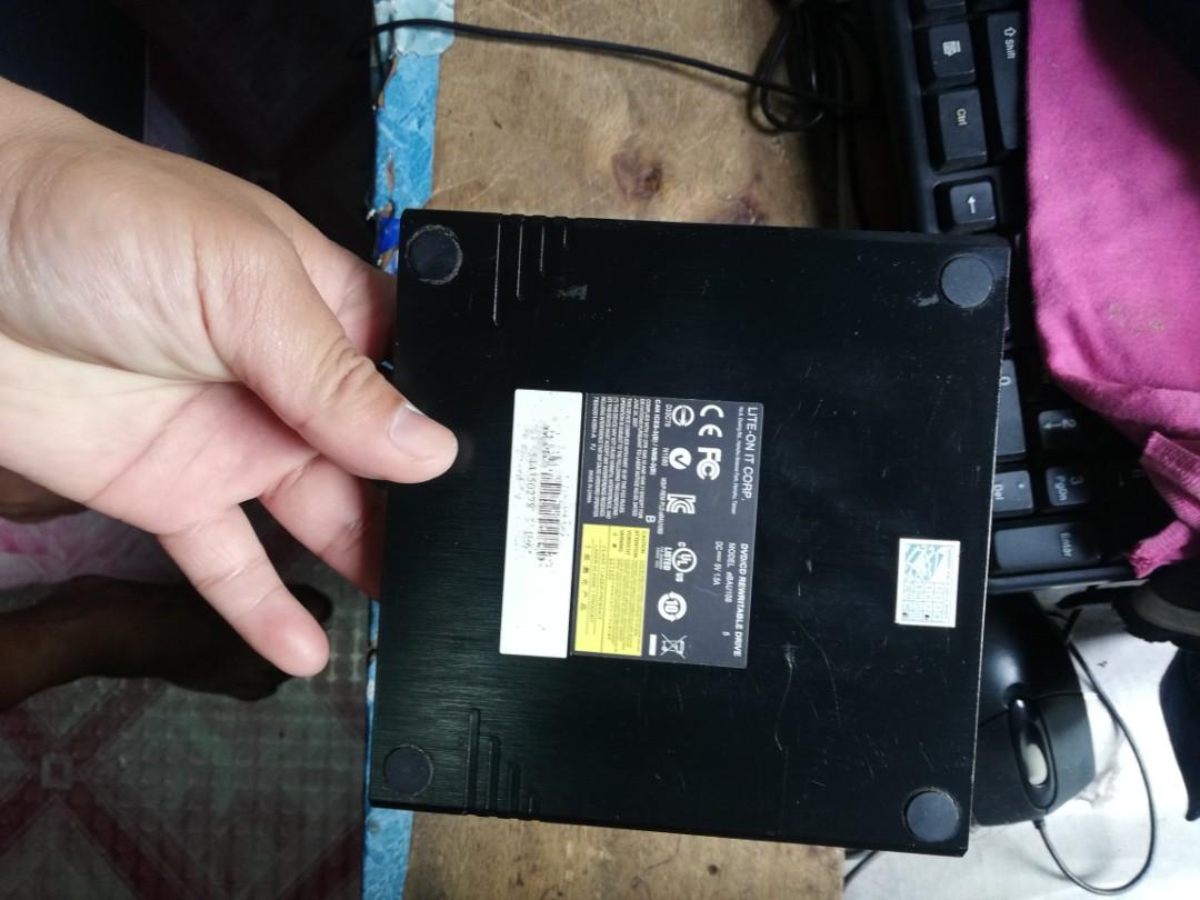 LiteOn DvD Writer 700 (Category: Computer Parts) located in Quezon City. Submitted by minerdee (Listing ID 267362098, Image 1). Description: LiteOn DvD Writer (no cord) Condition : Used 100% working RFS : needed Money 700 pesos only fixed.