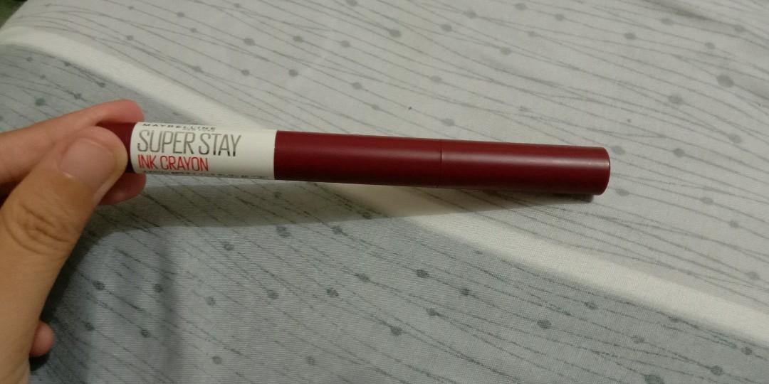 Maybelline Super Stay Lip Crayon (Category: Makeup) located in Quezon City. Submitted by justarandomshop (Listing ID 267334724, Image 1). Description: I just bought this last month. The shade is too dark for me Shade: Settle for more.