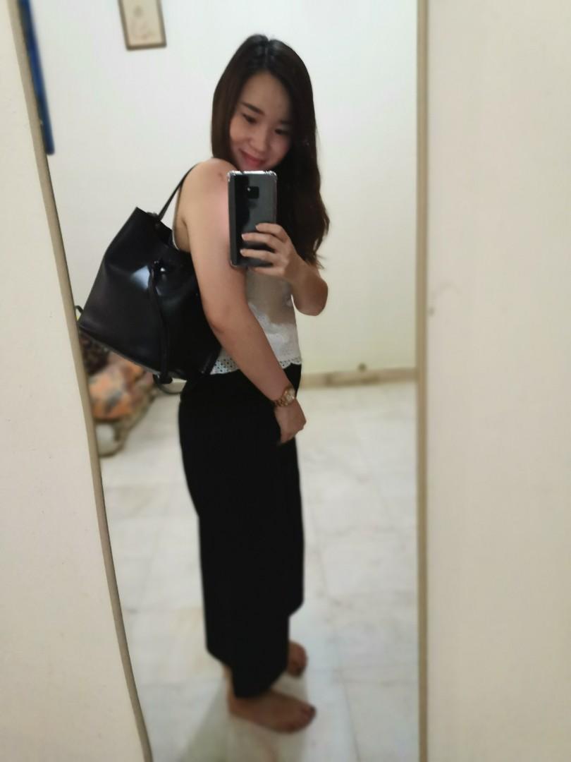 Furla vittoria hotsell bucket bag