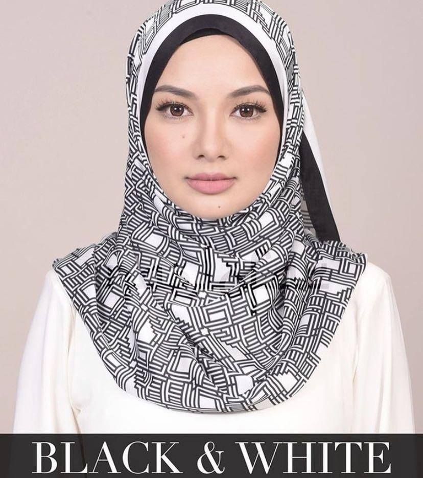 naelofar square hijab