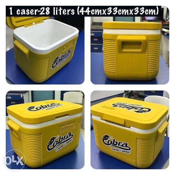 Plastic cooler box with drain plug, Furniture & Home Living, Home