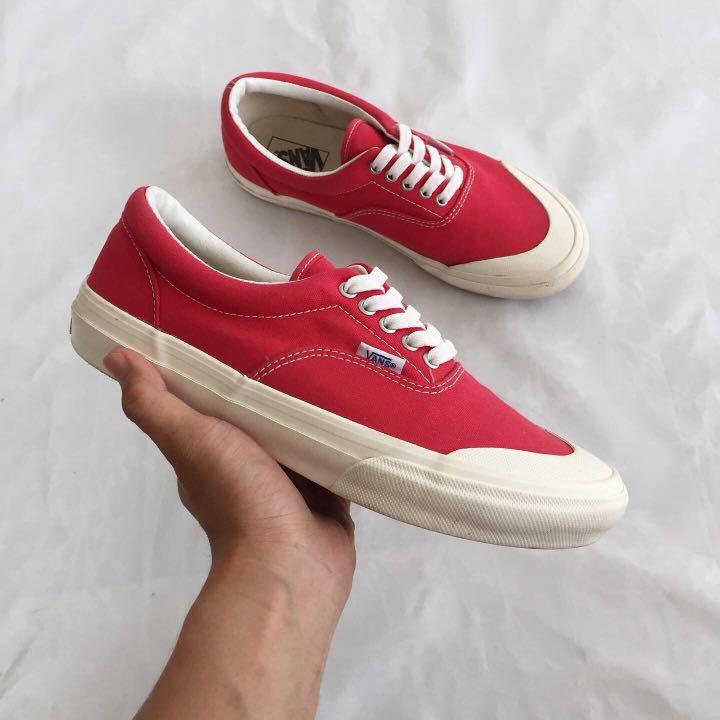 vans slip on half moon