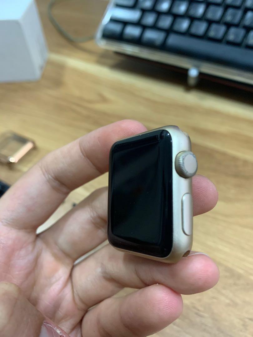 Apple Watch 1st Generation Gold 38mm Mobile Phones Gadgets