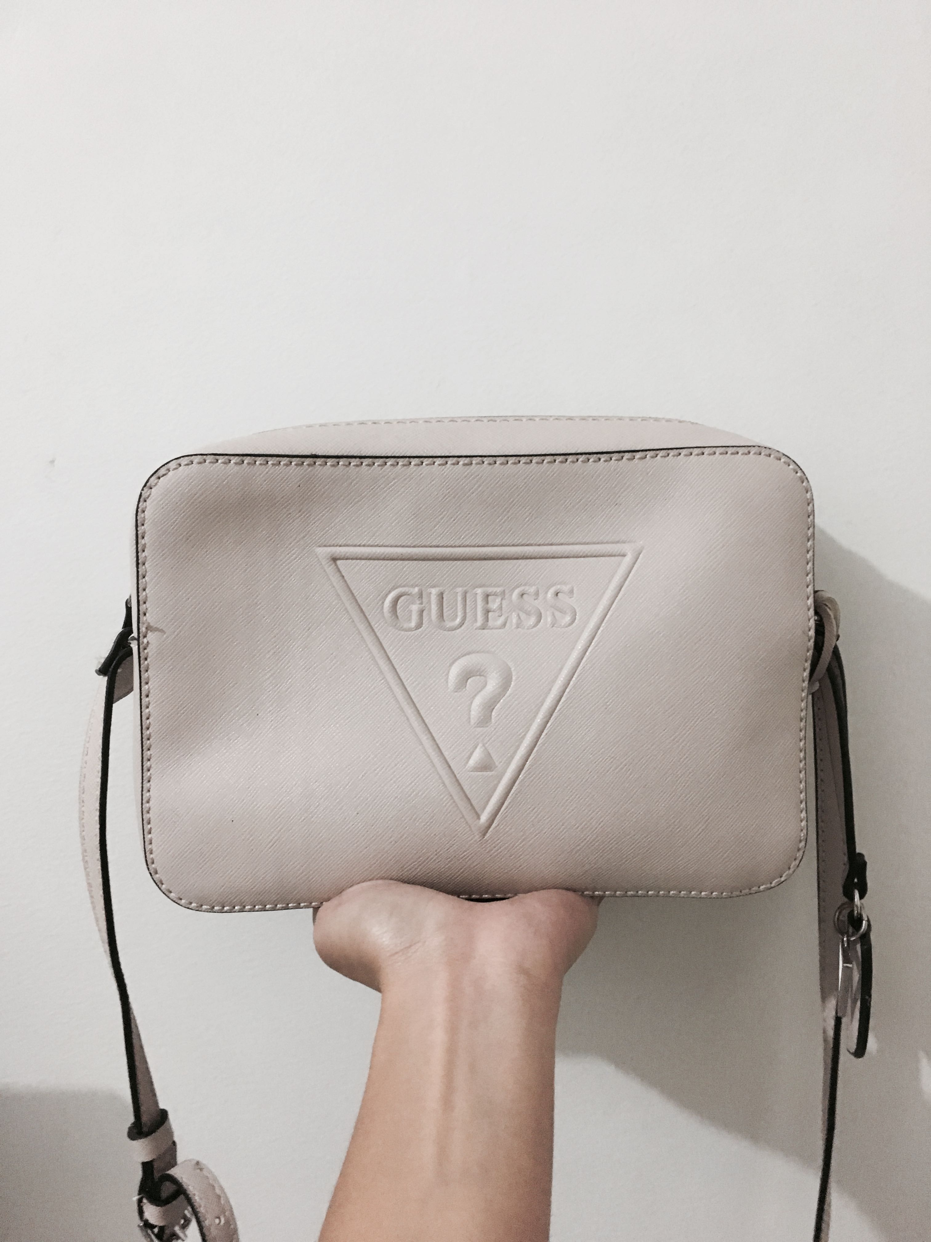 (Authentic) Guess Blush Pink Crossbody Bag, Women's Fashion, Bags