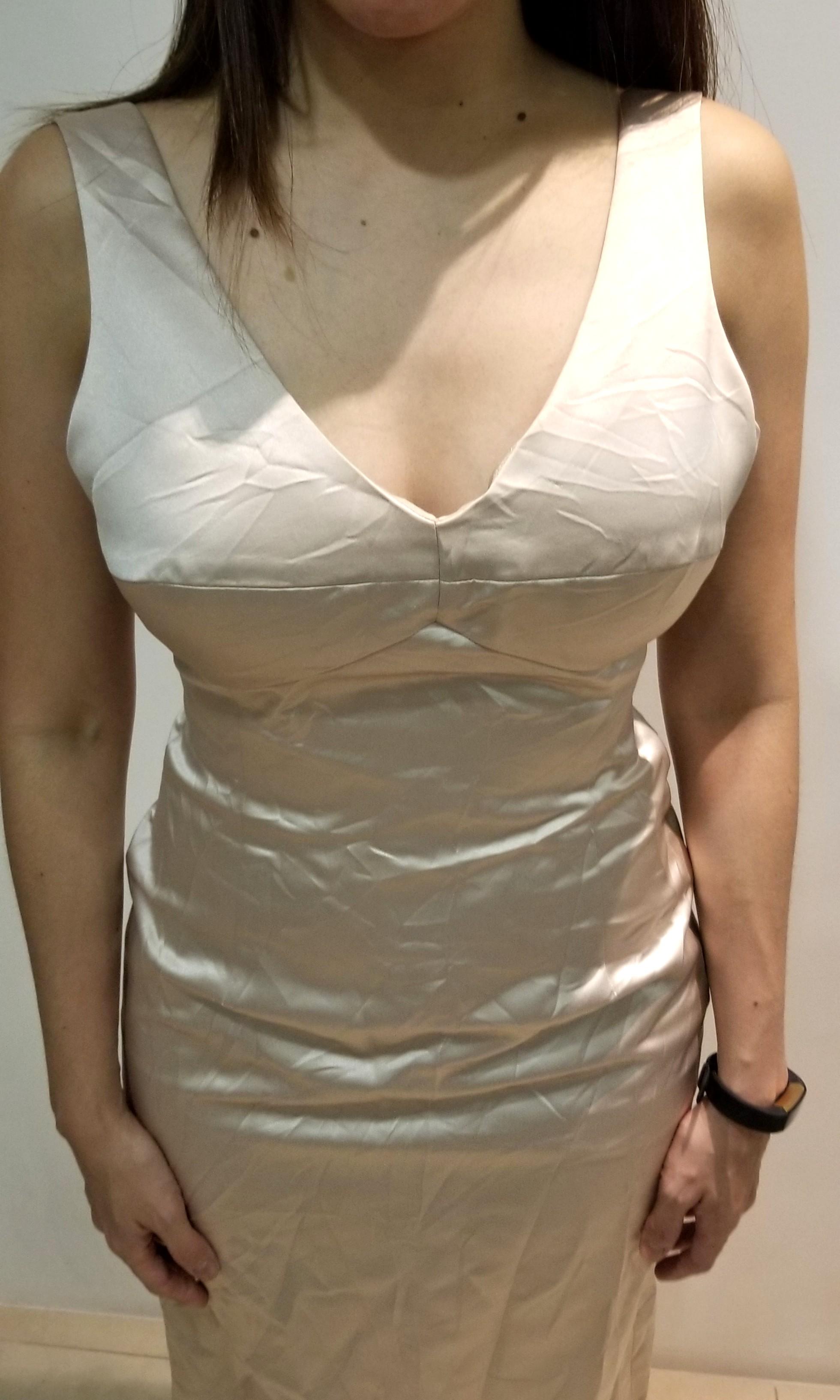 bcbg beige backless gown maxi (Category: Evening dresses & gowns) located in Quezon City. Submitted by krista_closet (Listing ID 267520668, Image 3). Description: has pads.