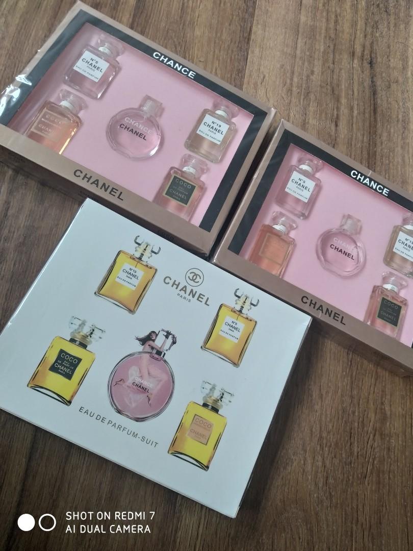 CHANEL MINI PERFUMES SET