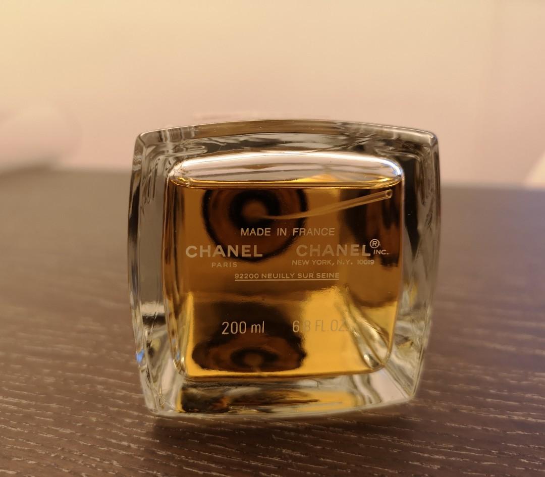 Chanel 高訂精品梔子花(Gardenia)香水, 女裝, 手袋及銀包, 長銀包