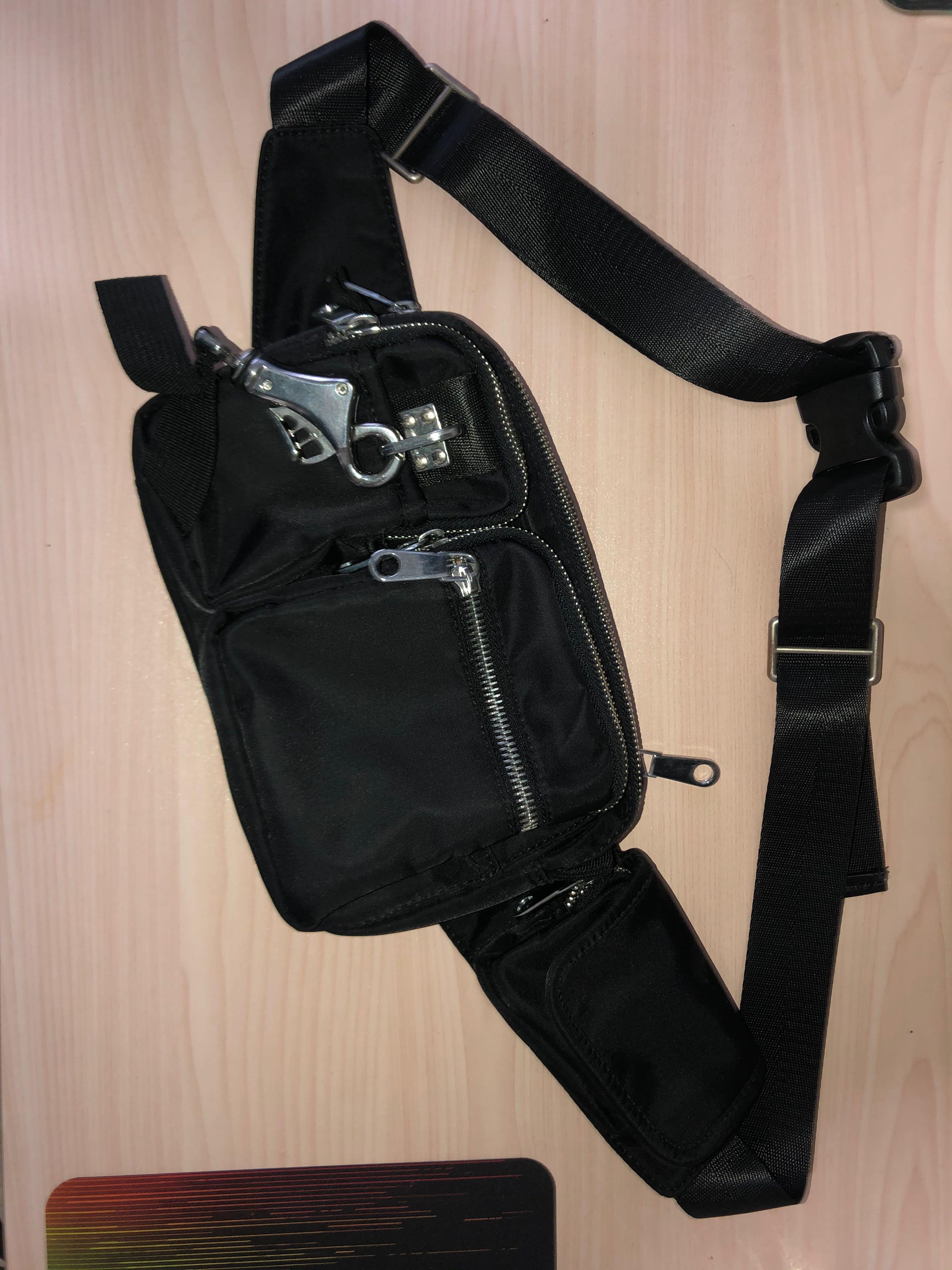 Mnml cross top body bag