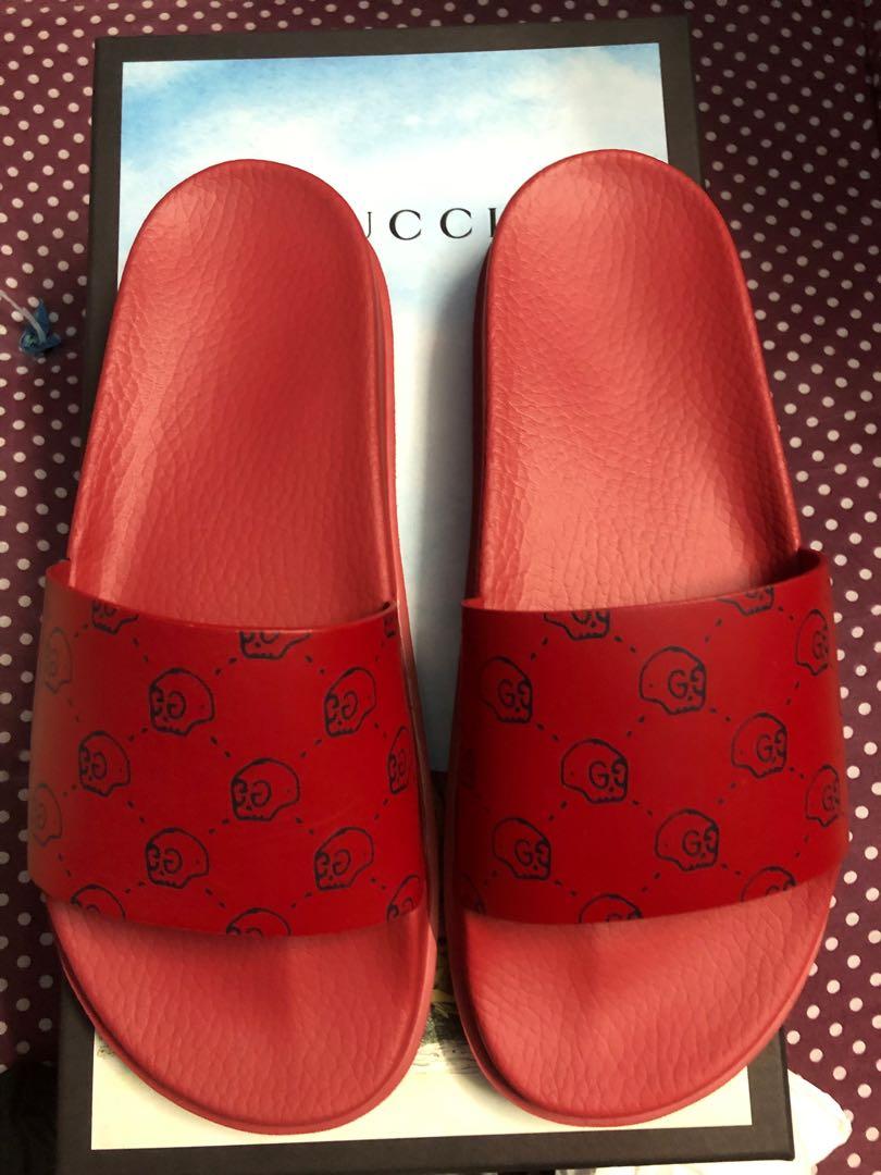 Red skull discount gucci slides
