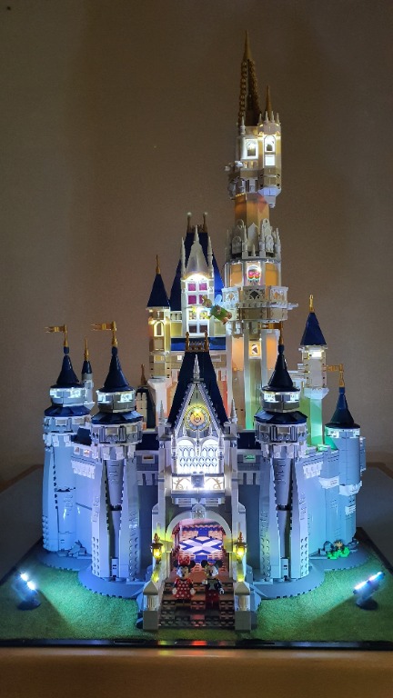 Lego Disney Castle Genuine Assembled Lights Case Hobbies