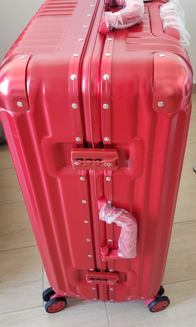 全新 LE MAURICE®ALUMETAL 26” 鋁框行李箱Luggage Suitcase, 興趣及遊戲, 旅行, 旅遊 旅行