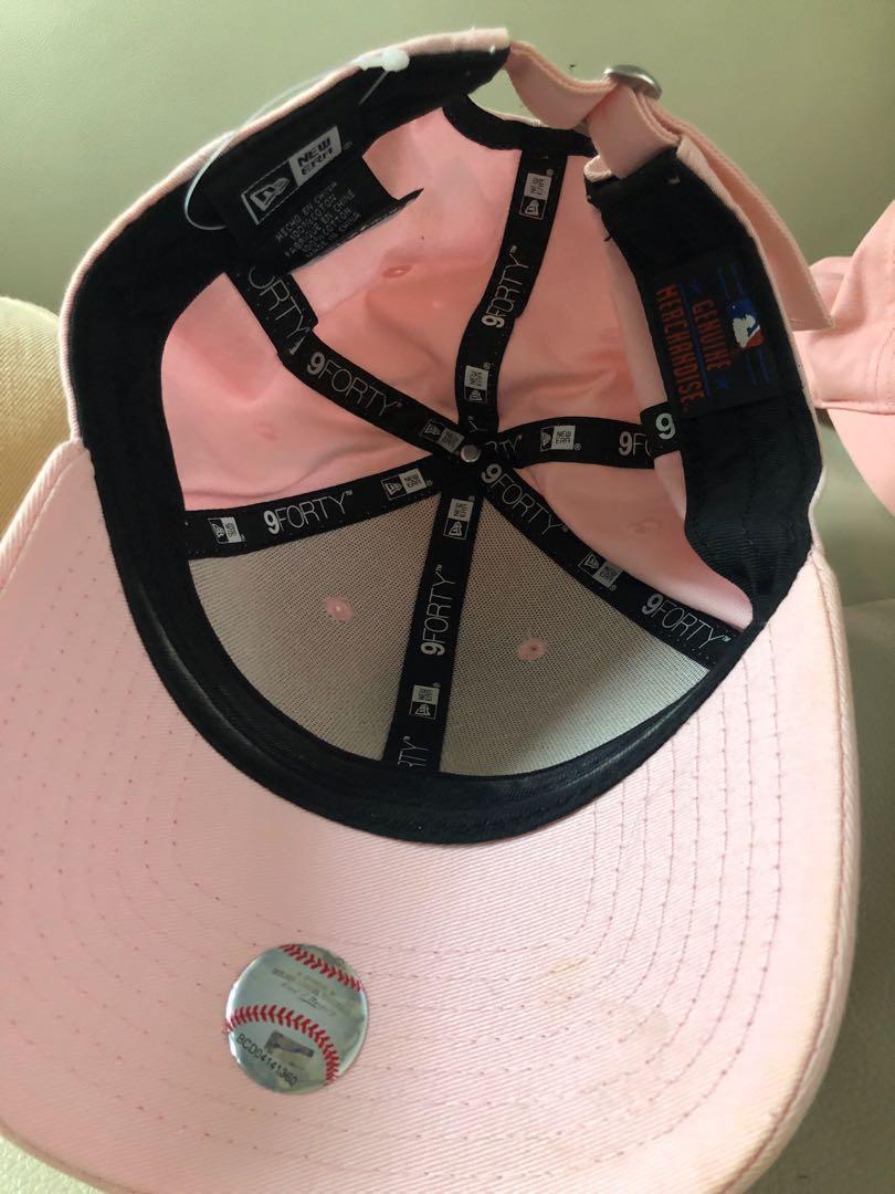 MLB Cap帽 （分類：帽）位於 Hong Kong。 由 sophie_bb 提交（商品編號 266389708，圖片 8）。簡介： $80 for one 100%real 90% new 中間粉紅色底白字已售。