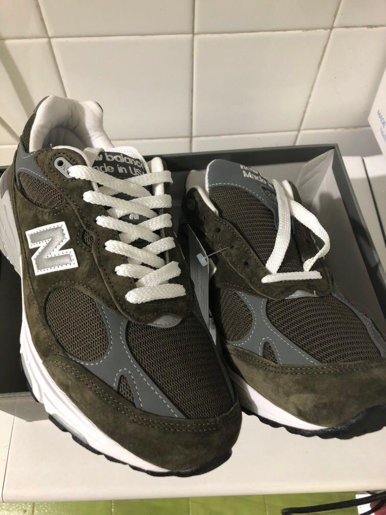 New balance mr993mg top