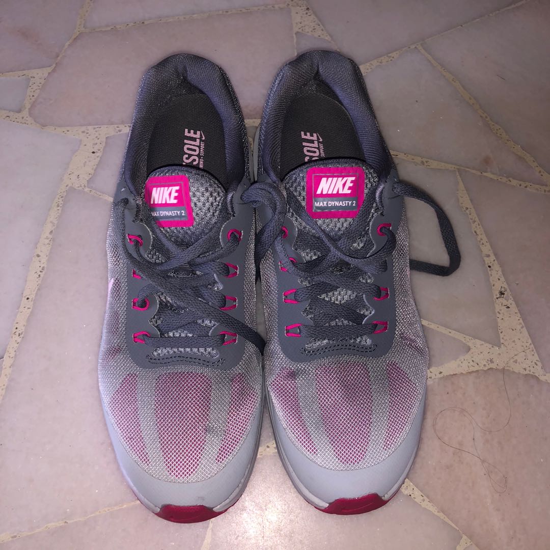 nike max dynasty 2 women's