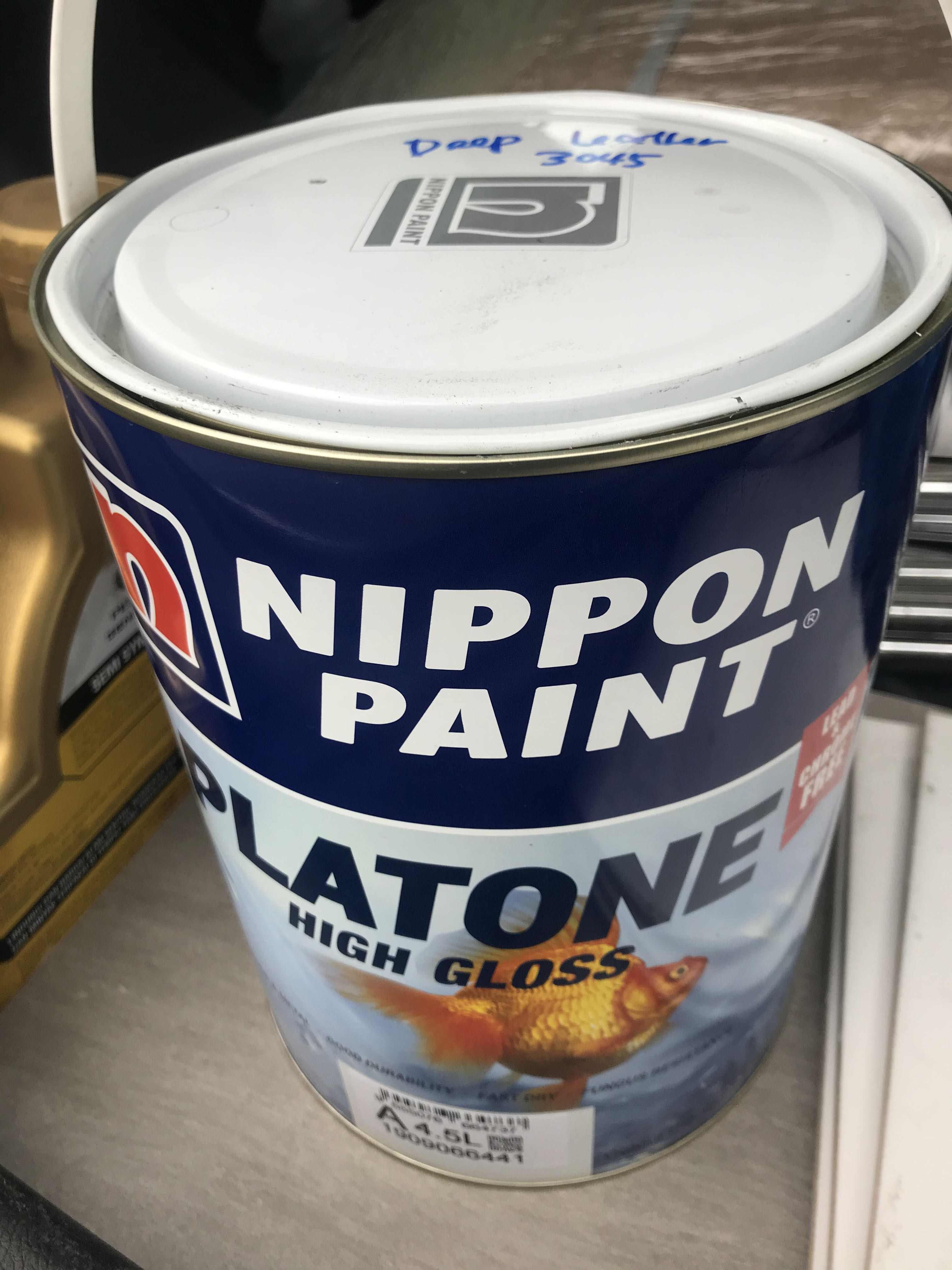 Nippon Paint Platone High Gloss 5L Cat Kayu Deep Leather, Furniture & Home Living, Home Decor