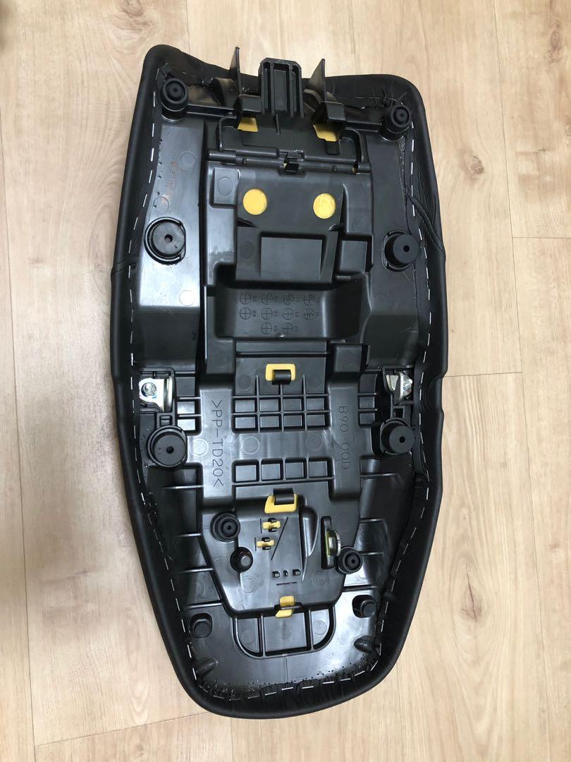 yamaha xsr900 seat