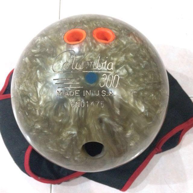 15lb ORIGINAL Columbia 300 Blue Dot Bowling Ball, Sports Equipment