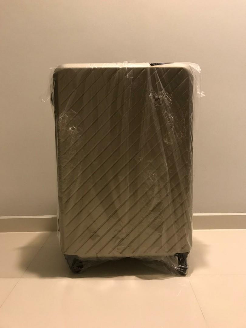 New yorker discount luggage 28 inch