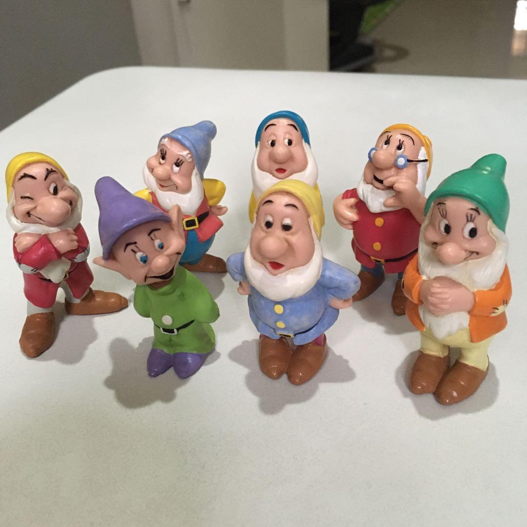 Disney Seven Dwarfs Figurines Hobbies And Toys Memorabilia And Collectibles Vintage Collectibles 