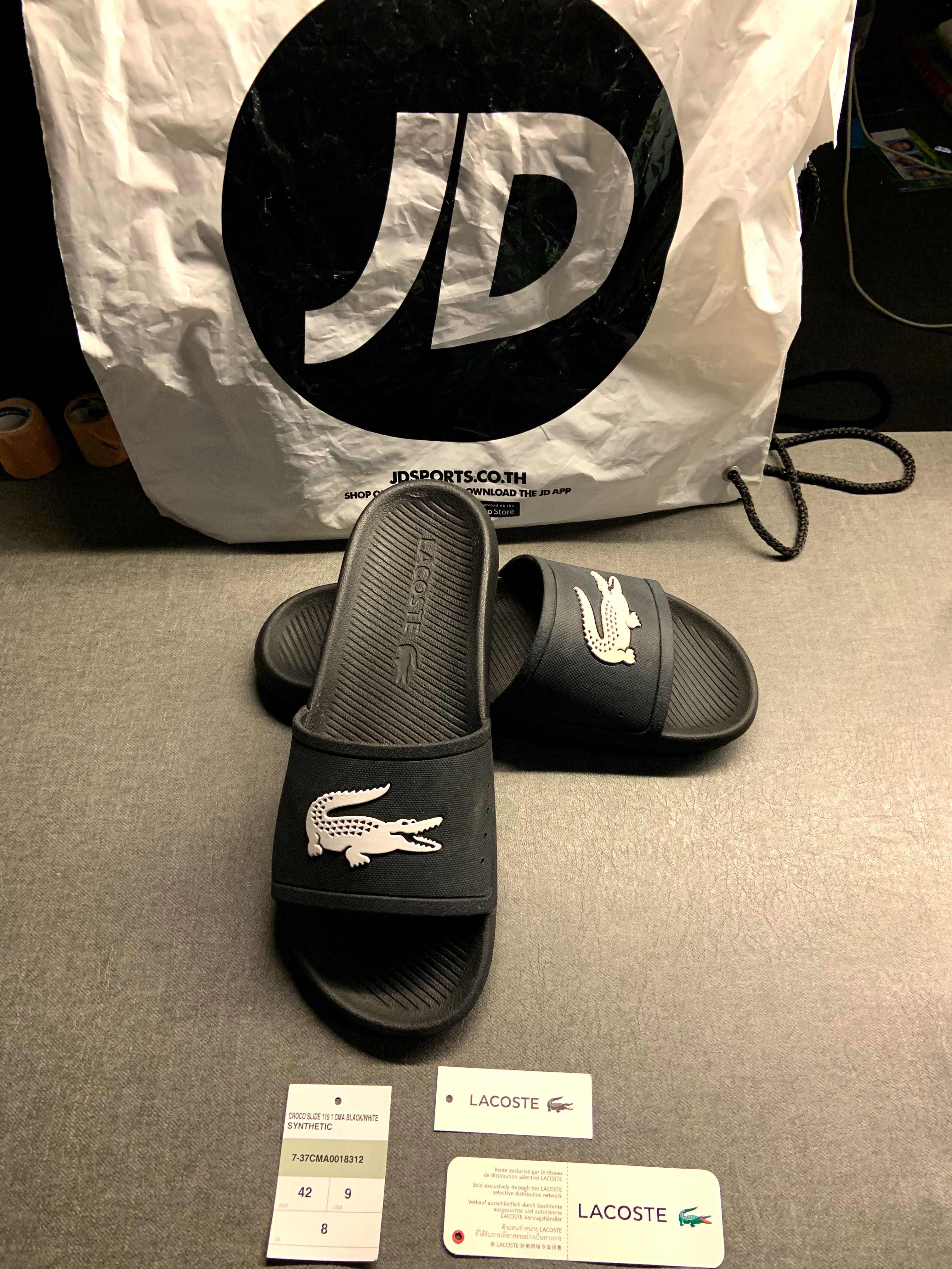 lacoste sliders jd sports