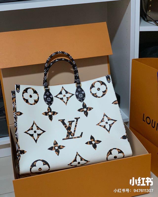 Louis Vuitton Onthego limited edition Teddy Fleece handbag, 名牌