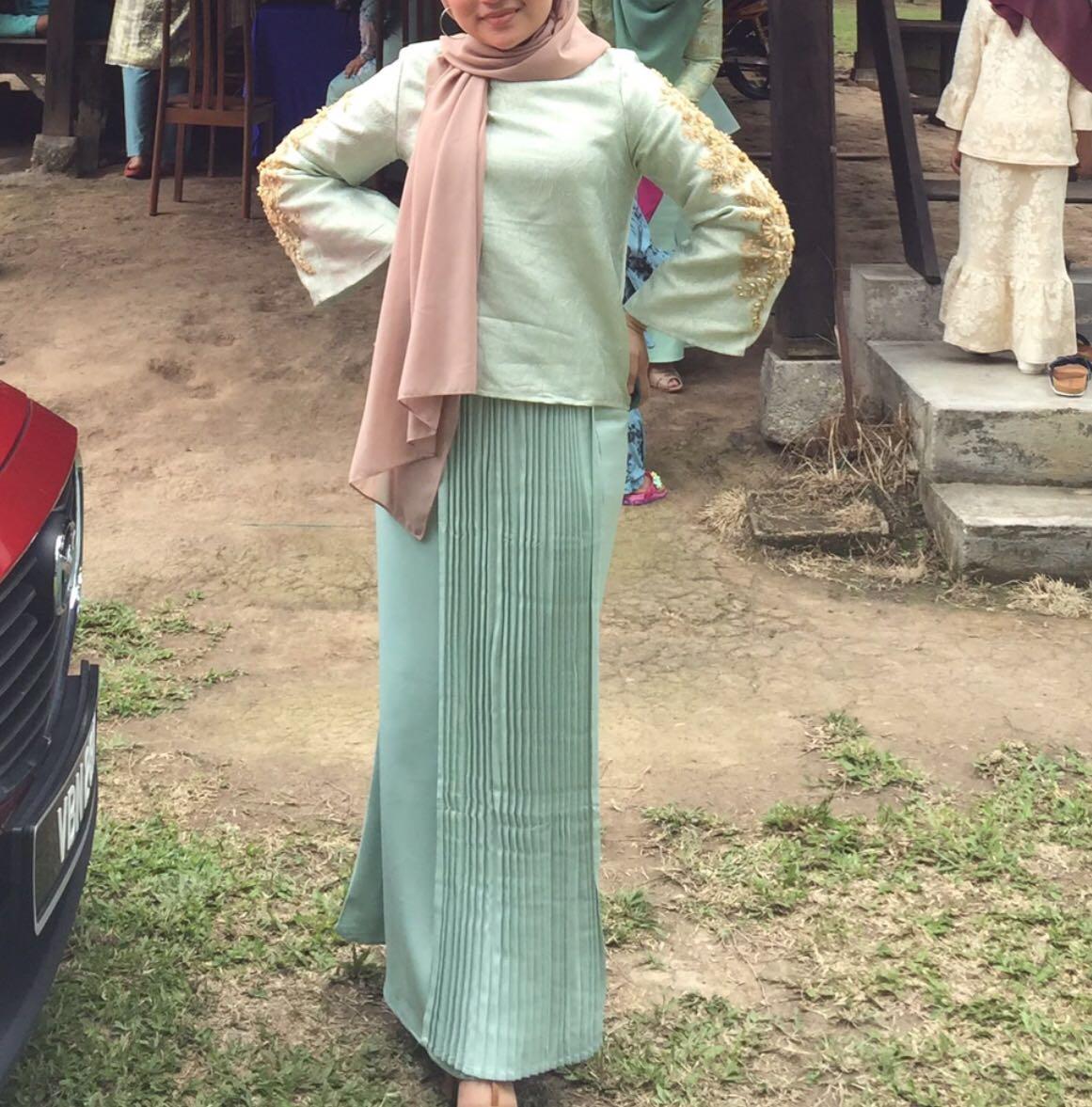 Mc Vogue X Elfira Loy Raya Collection 2019 Women S Fashion Clothes Others On Carousell