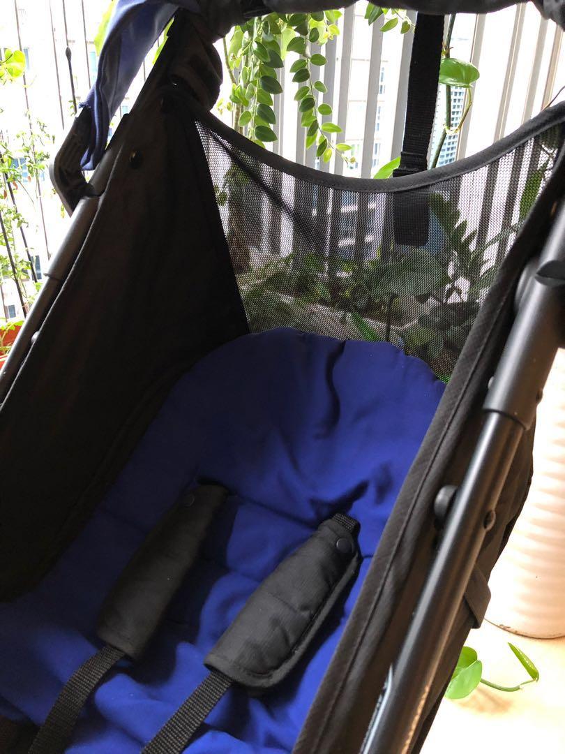 Mountain Buggy Nano V2 + Cosco Scenera Car seat excellent condition