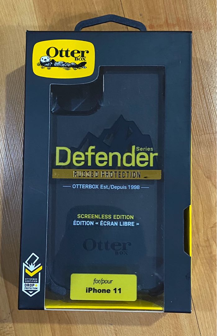 New Authentic Otterbox Defender case
