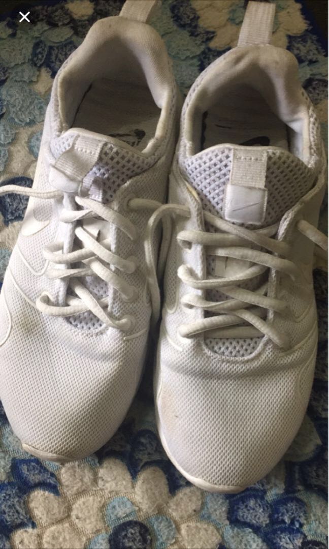 womens white nike shoes sale