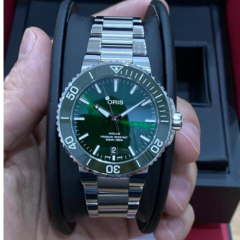 Oris Aquis 39.5mm Green Mobile Phones Gadgets Wearables