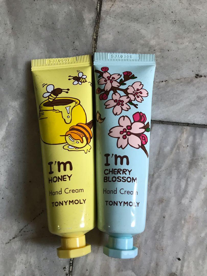 Tony Moly Hand cream set (Category: Face Care) located in Paranaque City. Submitted by FLess.ph (Listing ID 267755531, Image 1). Description: Tony Moly hand cream set of 2!! Php 299 only guaranteed Authentic from korea or money back. Expiration date is 2021 pa .