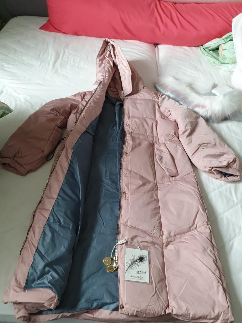 Winter Down Jacket (Category: New Undergarments & Loungewear) located in Singapore. Submitted by ice1908 (Listing ID 267690236, Image 1). Description: Very warm down coat. Brand New Pleasant Rose Pink Friend bought for me from Korea but it is too big. Very good quality. Paid $200+ willing to let go at $100..