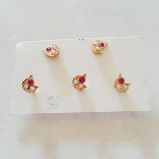 (Category: ) located in . Submitted by simplylife.sg (Listing ID 98773656, Image 1). Description: .