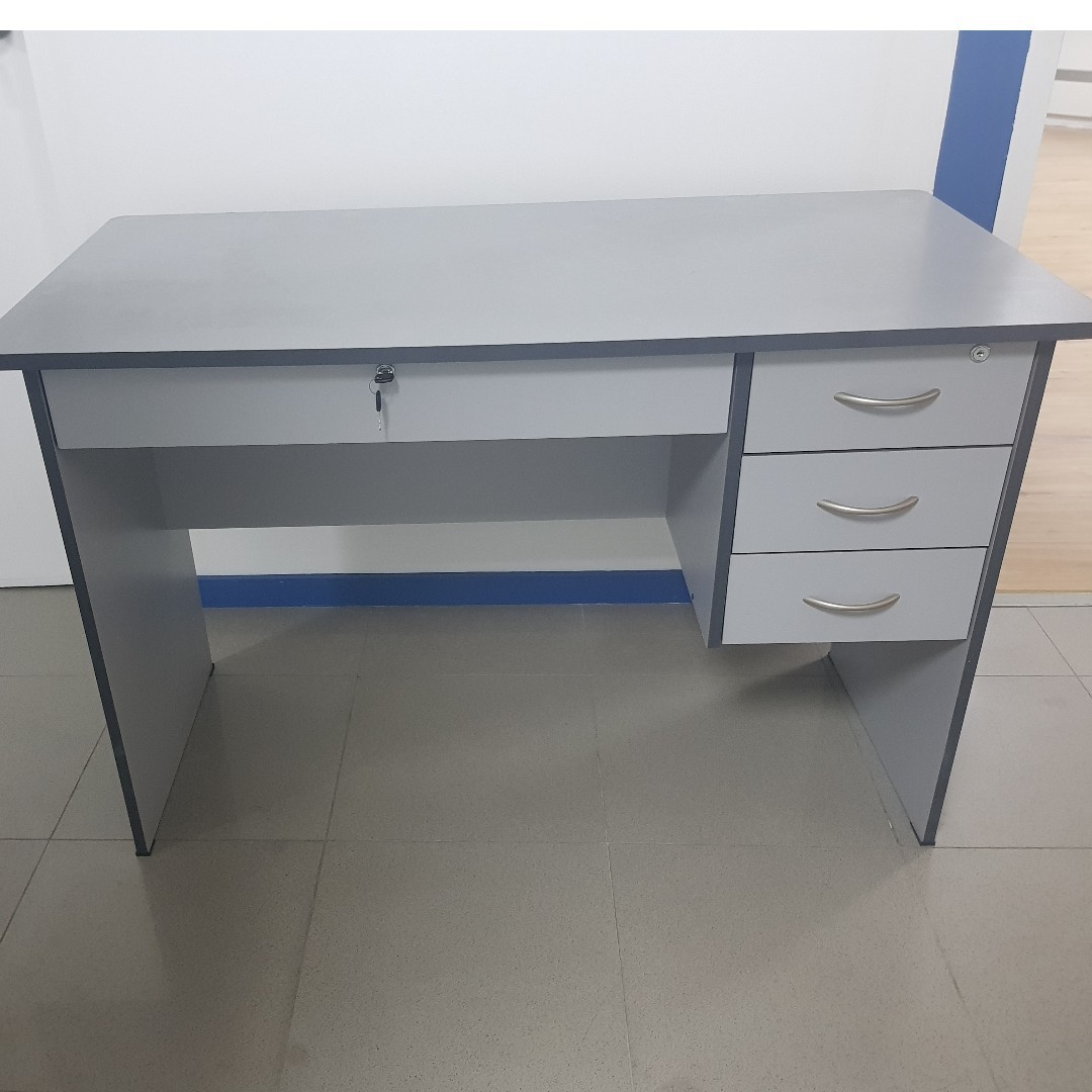 Cheap Office Table, Furniture & Home Living, Office Furniture